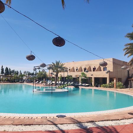 Les Jardins D Amizmiz 6 Piscines Bed & Breakfast Wawizelte Dış mekan fotoğraf