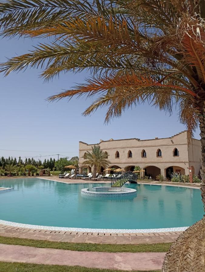 Les Jardins D Amizmiz 6 Piscines Bed & Breakfast Wawizelte Dış mekan fotoğraf