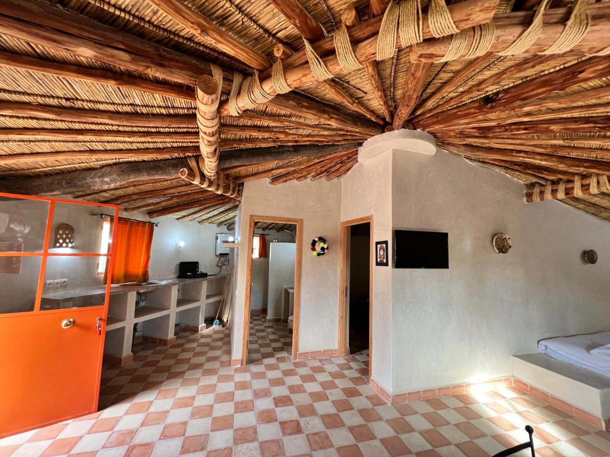 Les Jardins D Amizmiz 6 Piscines Bed & Breakfast Wawizelte Dış mekan fotoğraf
