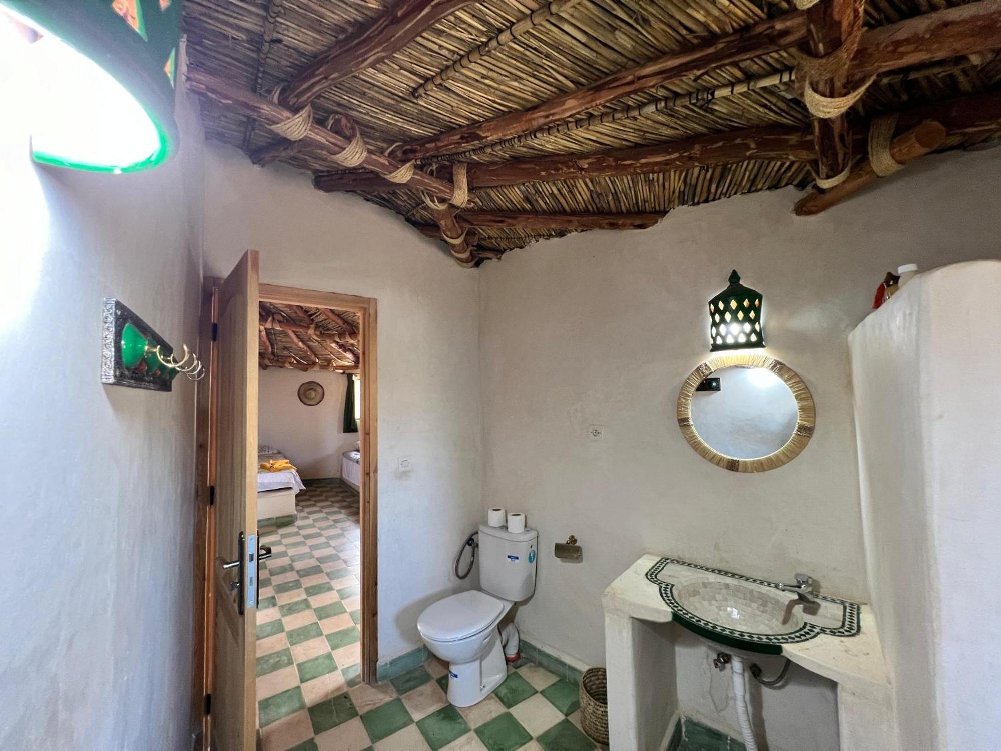 Les Jardins D Amizmiz 6 Piscines Bed & Breakfast Wawizelte Dış mekan fotoğraf