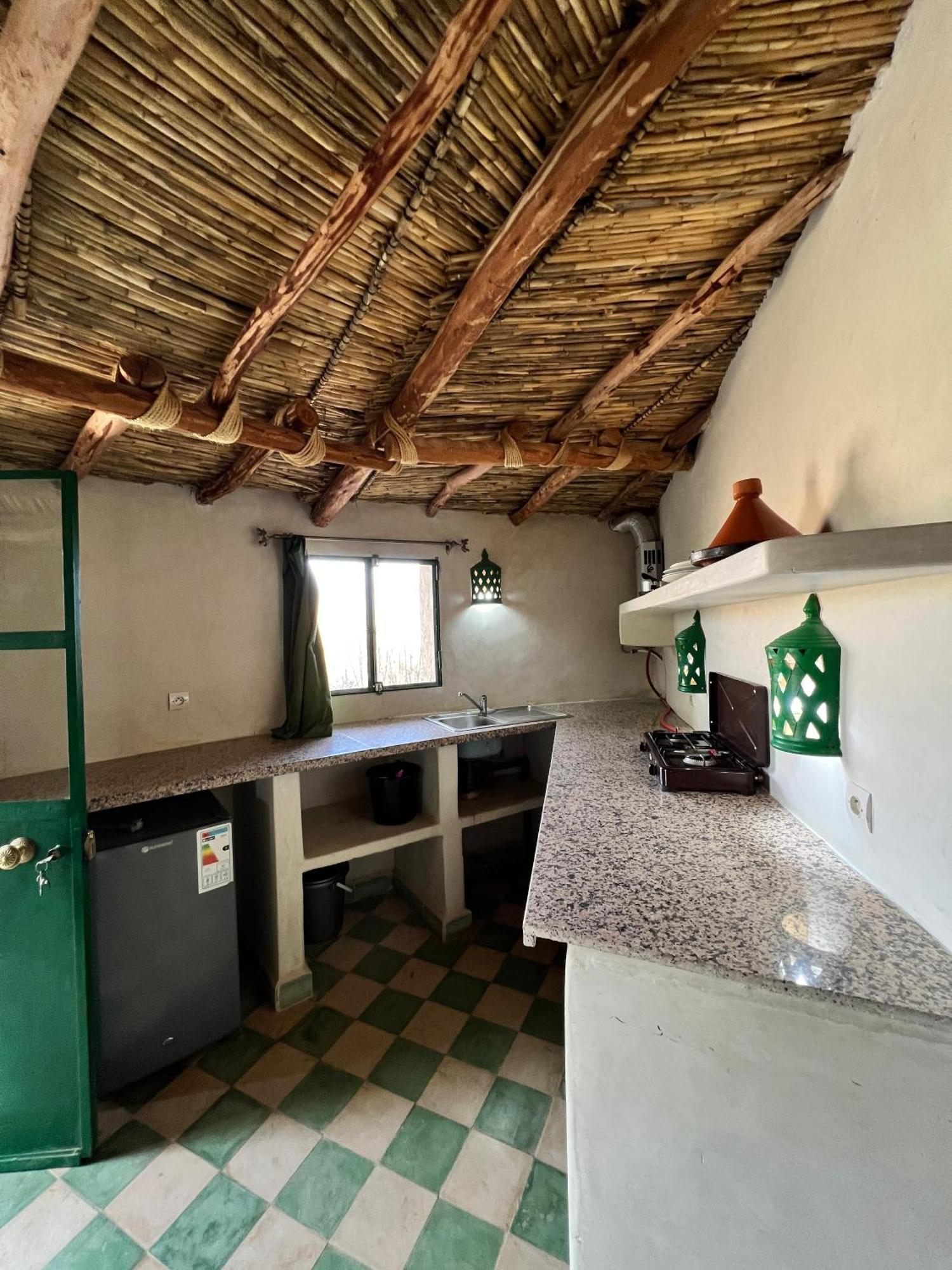 Les Jardins D Amizmiz 6 Piscines Bed & Breakfast Wawizelte Dış mekan fotoğraf