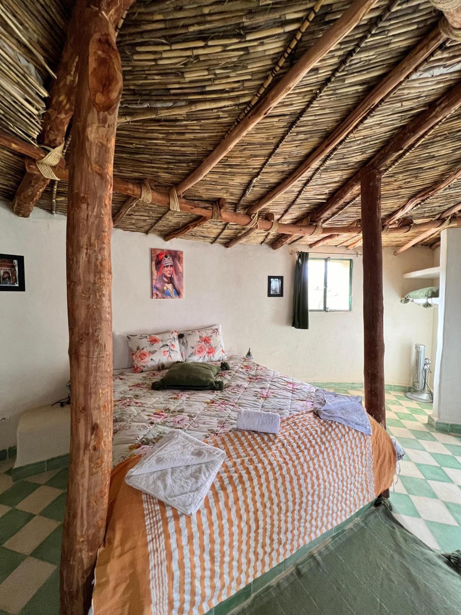 Les Jardins D Amizmiz 6 Piscines Bed & Breakfast Wawizelte Dış mekan fotoğraf