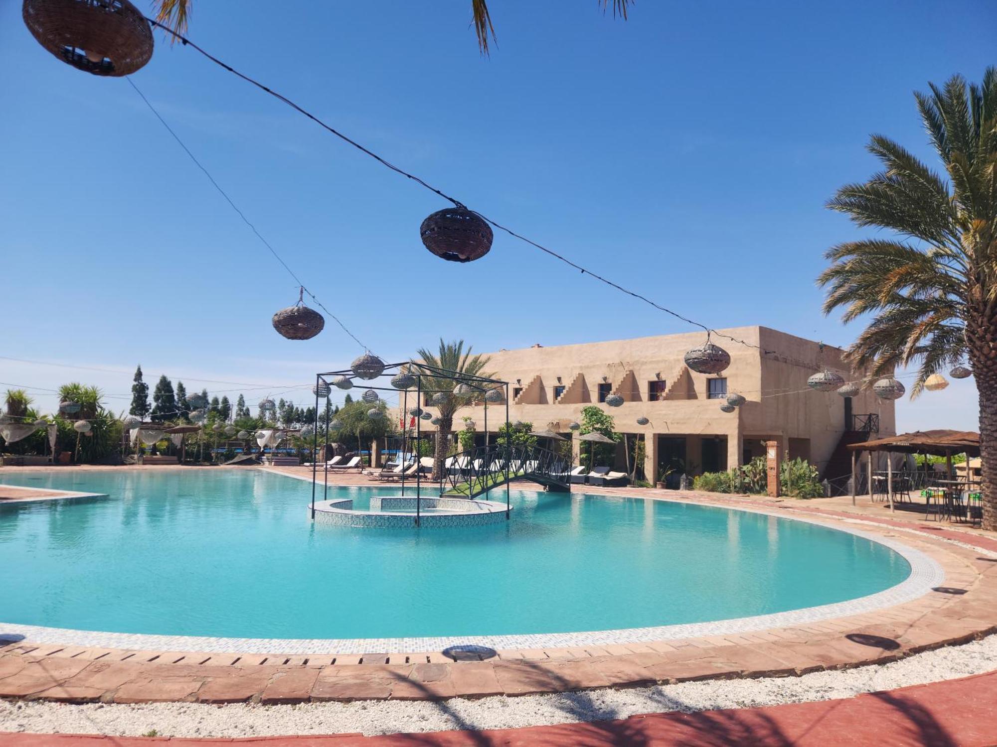 Les Jardins D Amizmiz 6 Piscines Bed & Breakfast Wawizelte Dış mekan fotoğraf